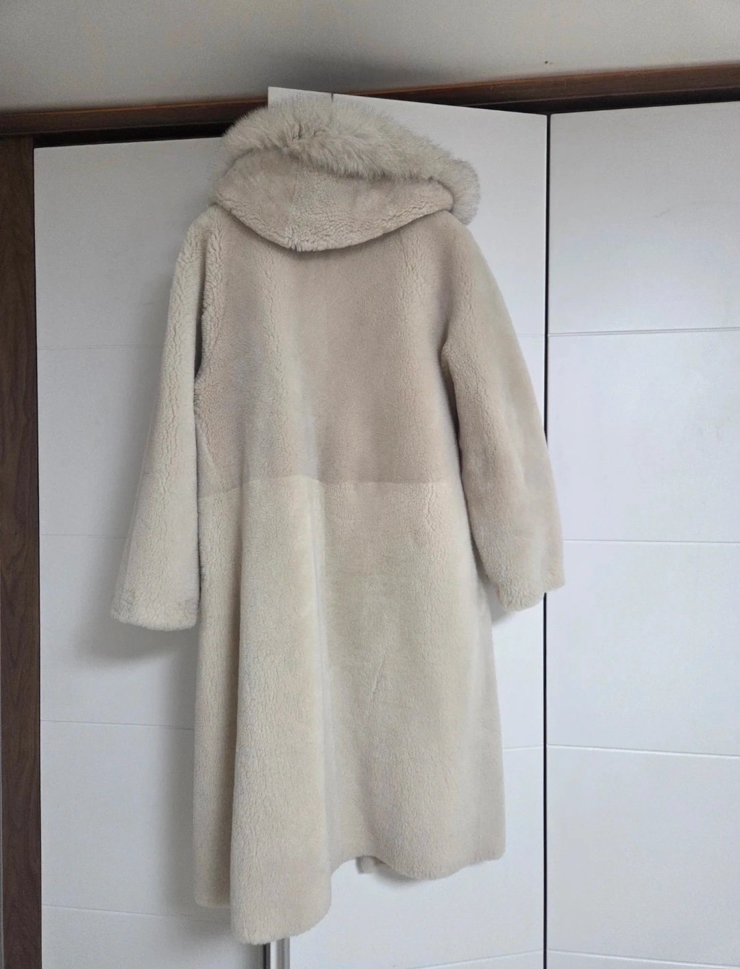 베네통 가죽양털 양면코트